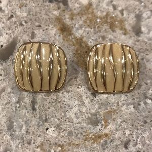 Premier Designs Earrings